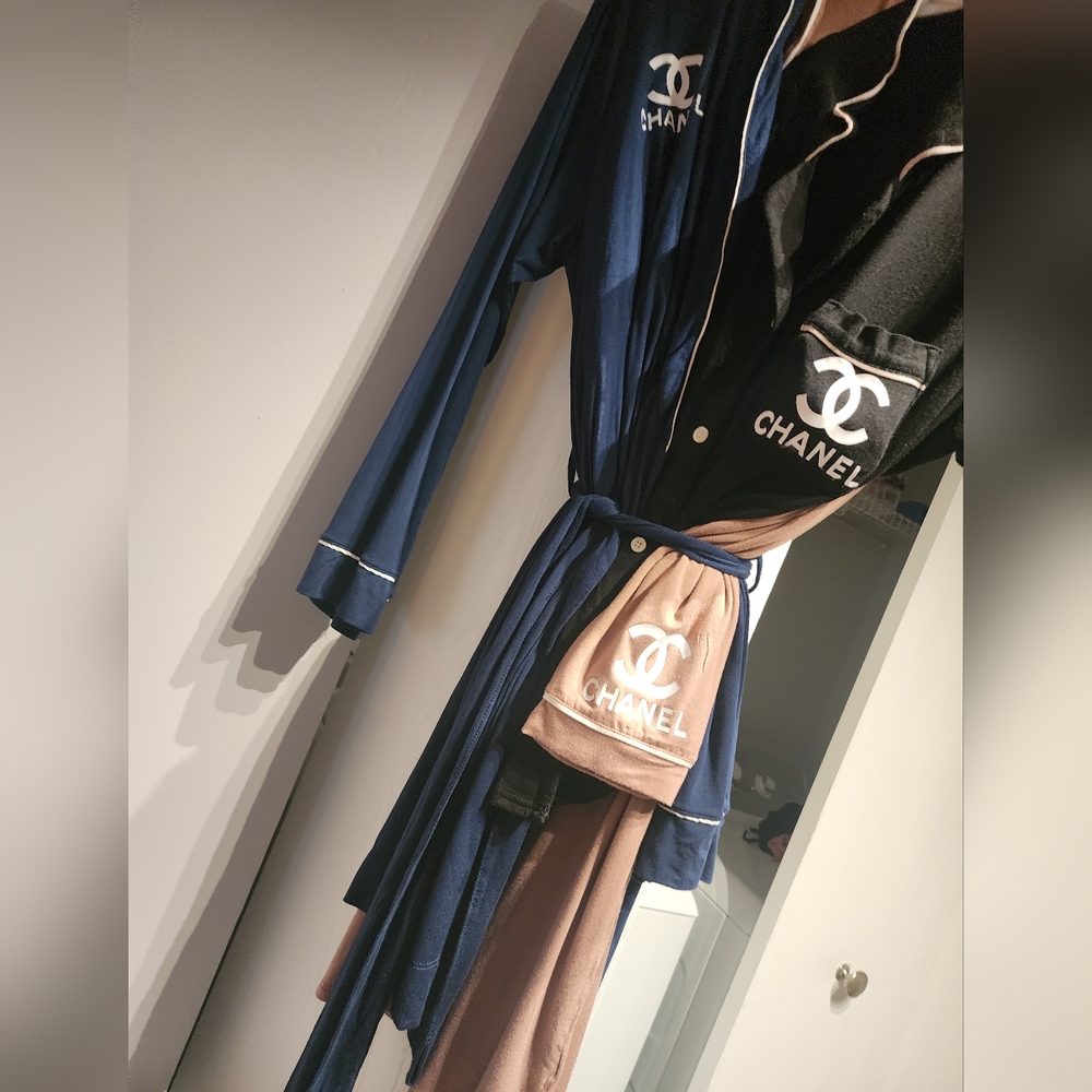 CHANEL - Pajama/Robes.